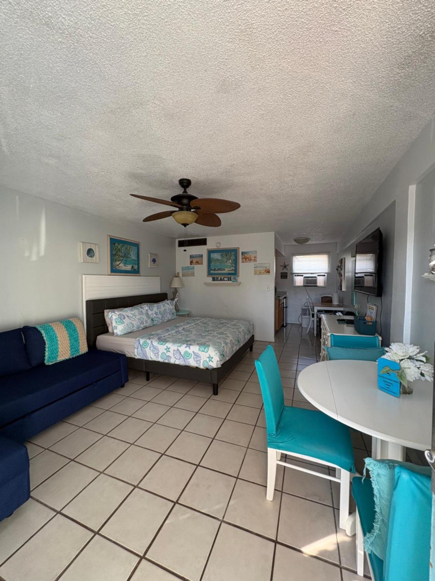 Turquoise Beach Retreat~King Bed~Daytona Beach Bagian luar foto