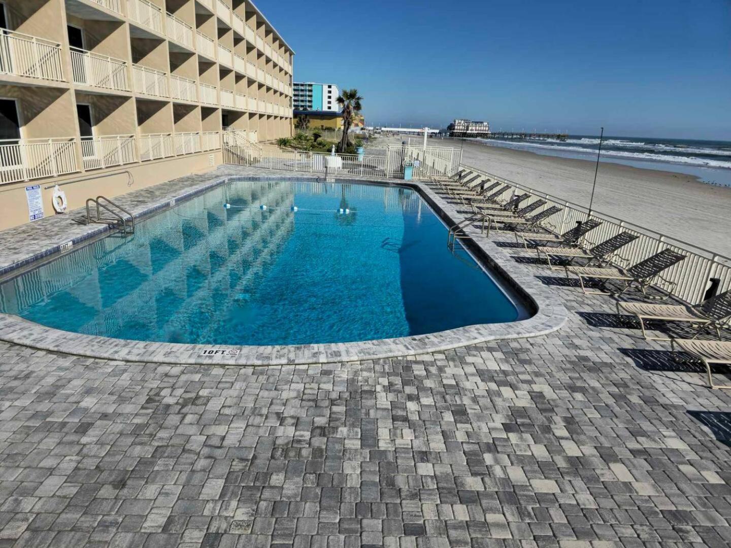 Turquoise Beach Retreat~King Bed~Daytona Beach Bagian luar foto